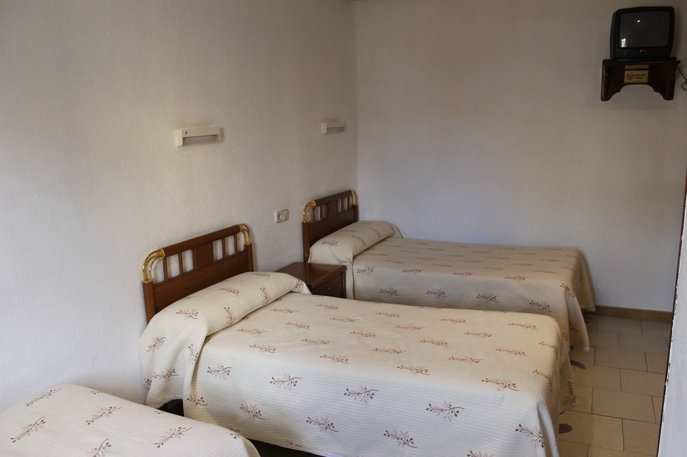 Hostal Conchita Legazpi Мадрид Экстерьер фото